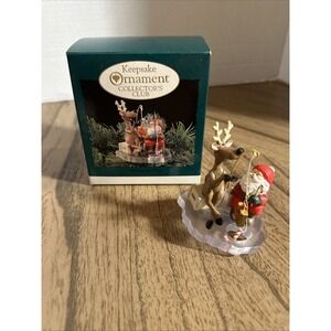Hallmark Keepsake Ornament Collector's Club "Fishing for Fun" Clip-On Cabin